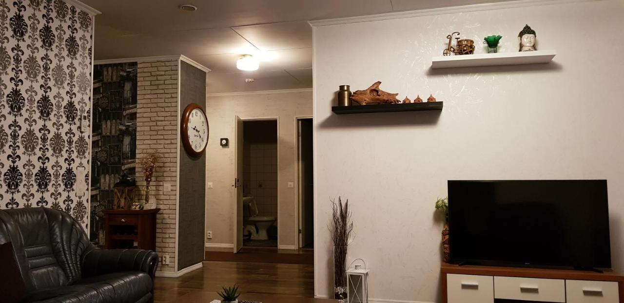 4 Bedrooms Near Center - Kranni 포리 외부 사진