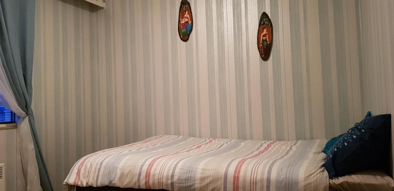 4 Bedrooms Near Center - Kranni 포리 외부 사진