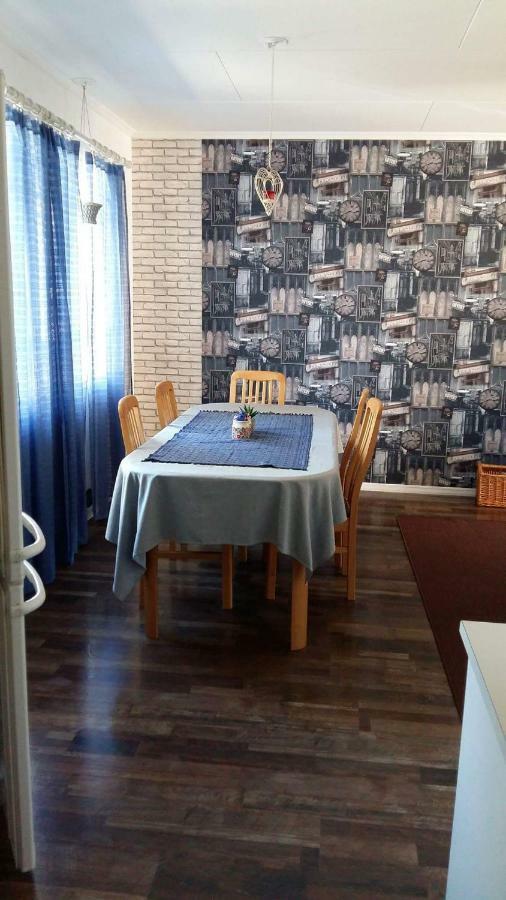 4 Bedrooms Near Center - Kranni 포리 외부 사진